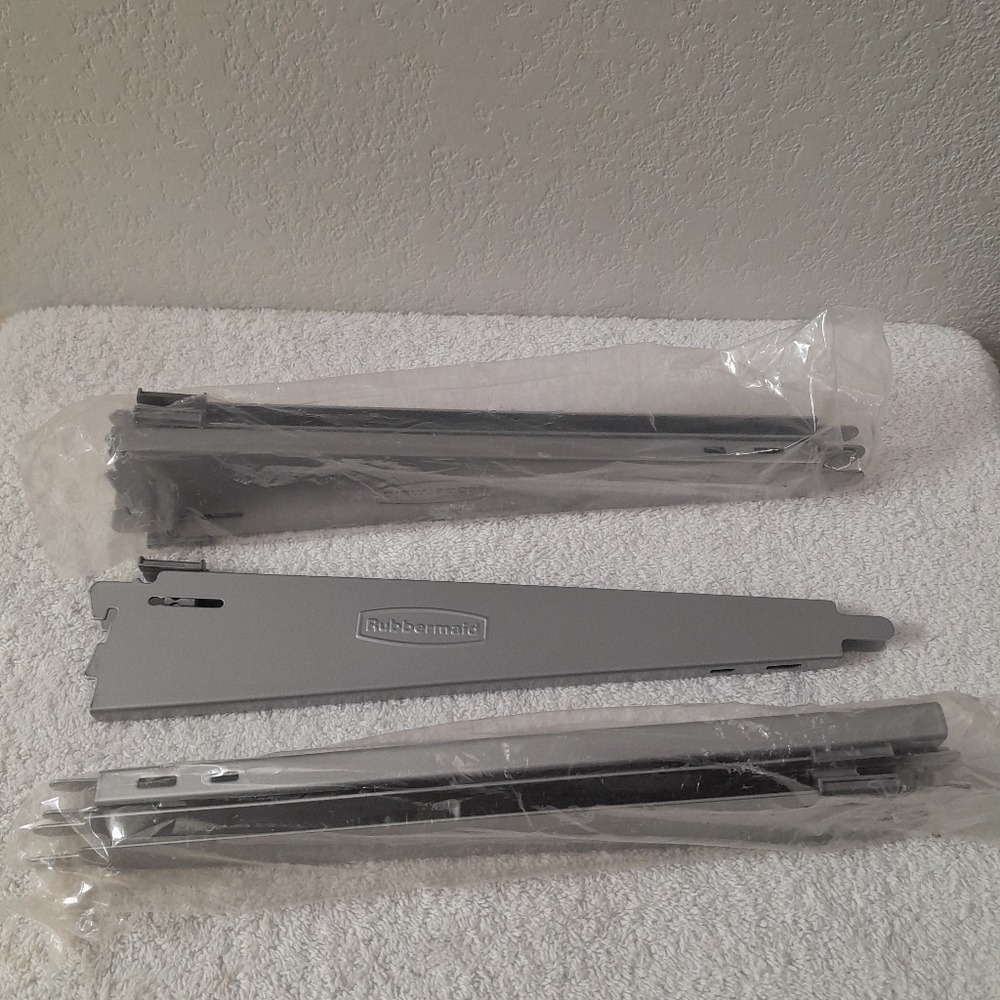Rubbermaid SET OF TWO 2 pack of Rubbermaid Metal Shelving unit Bracket.